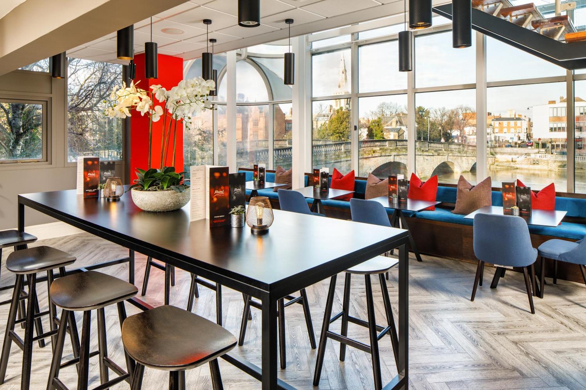 Mercure Bedford Centre Hotel Esterno foto